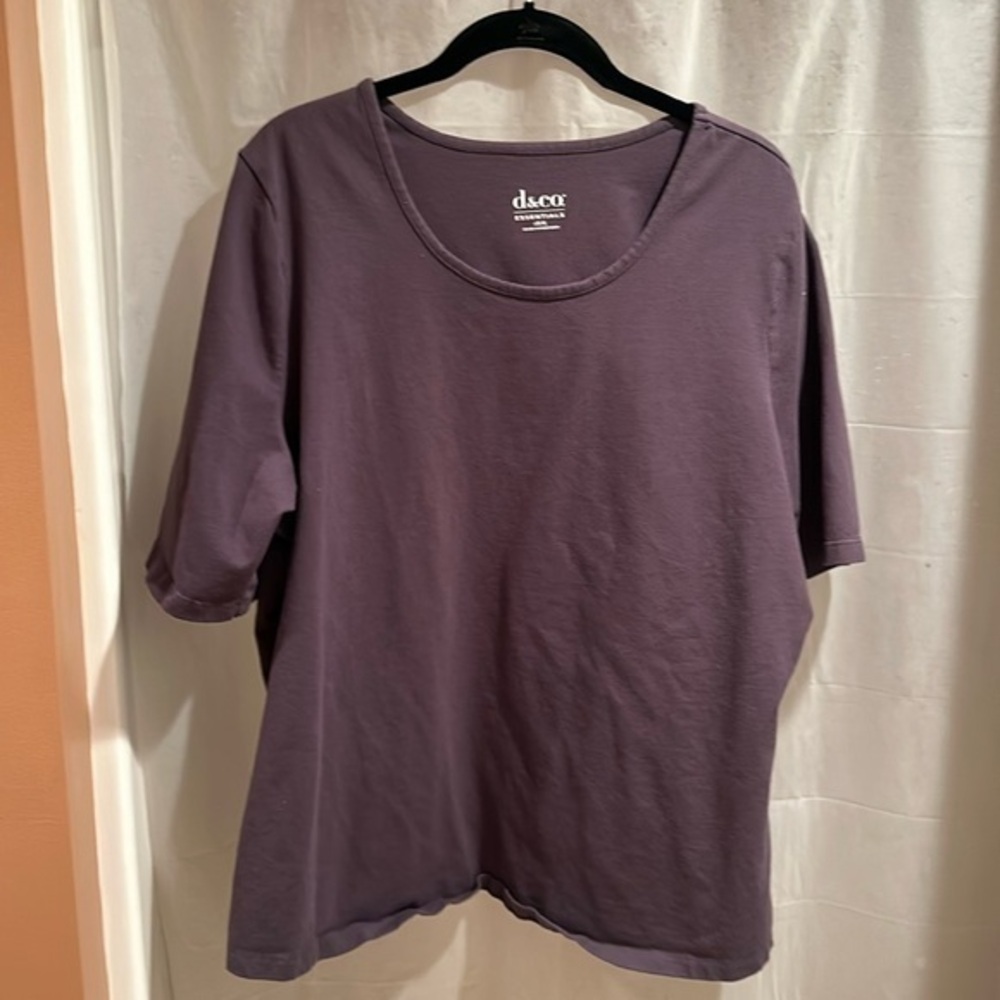 D& Co Essentials Gray Short Sleeved Top Size XL